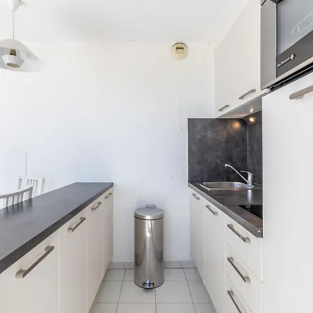 Apartment Le Belvedere - V3 207 By Interhome Saint-Raphaël