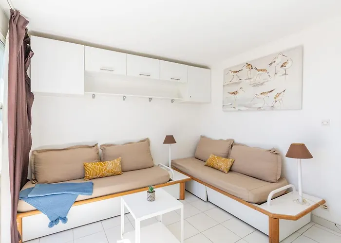 아파트 Le Belvedere - V3 207 By Interhome